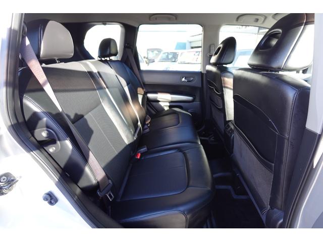 エクストレイル 20X 純正6速MT社外16インチAWレザーシート電動格納ドアミラープライバシーガラスレベライザー純正CDデッキオートエアコン両席AバックABS撥水フロアーリアワイパー修復歴無取説記録簿付走行56940キロ(6枚目)