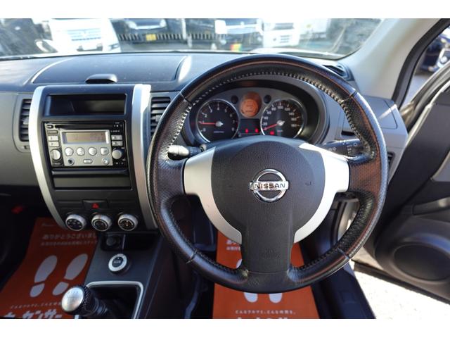 エクストレイル 20X 純正6速MT社外16インチAWレザーシート電動格納ドアミラープライバシーガラスレベライザー純正CDデッキオートエアコン両席AバックABS撥水フロアーリアワイパー修復歴無取説記録簿付走行56940キロ(17枚目)