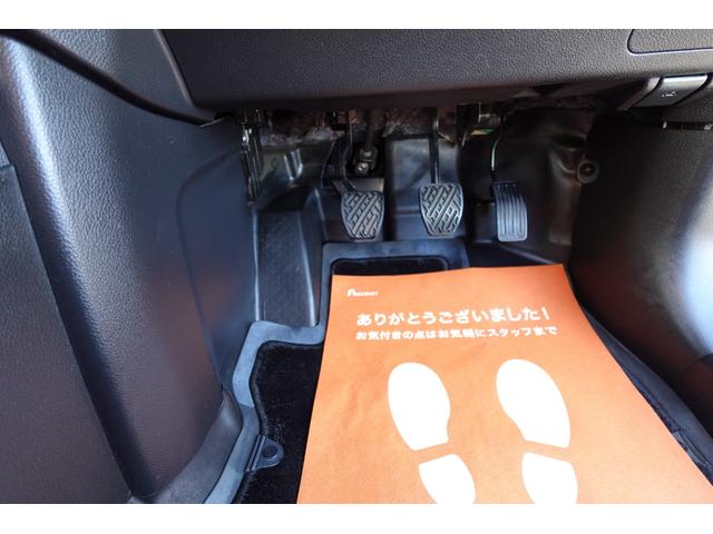 エクストレイル 20X 純正6速MT社外16インチAWレザーシート電動格納ドアミラープライバシーガラスレベライザー純正CDデッキオートエアコン両席AバックABS撥水フロアーリアワイパー修復歴無取説記録簿付走行56940キロ(49枚目)