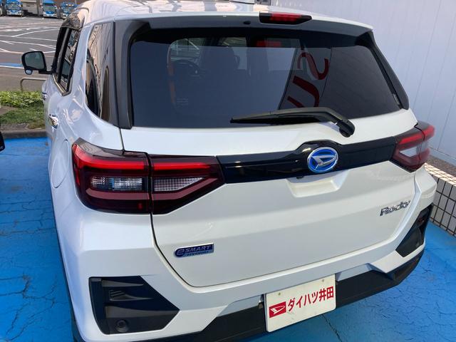 ロッキー プレミアムＧ　ＨＥＶ　カーペットマット・パノラマモニター・ドライブレコーダー前後・９インチプレミアムメモリーナビ・フロントサイドバイザー・シートヒーター・クルーズコントロール・ＥＴＣ車載器（12枚目）