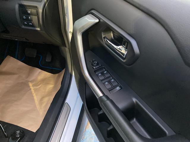 ロッキー プレミアムＧ　ＨＥＶ　カーペットマット・パノラマモニター・ドライブレコーダー前後・９インチプレミアムメモリーナビ・フロントサイドバイザー・シートヒーター・クルーズコントロール・ＥＴＣ車載器（20枚目）