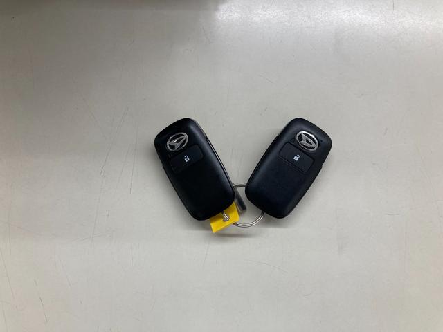 ロッキー プレミアムＧ　ＨＥＶ　カーペットマット・パノラマモニター・ドライブレコーダー前後・９インチプレミアムメモリーナビ・フロントサイドバイザー・シートヒーター・クルーズコントロール・ＥＴＣ車載器（35枚目）