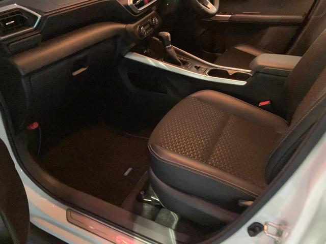 ロッキー プレミアムＧ　ＨＥＶ　カーペットマット・パノラマモニター・ドライブレコーダー前後・９インチプレミアムメモリーナビ・フロントサイドバイザー・シートヒーター・クルーズコントロール・ＥＴＣ車載器（36枚目）