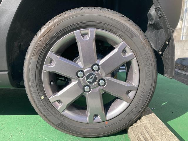 タフト Ｇターボ　ダーククロムベンチャー　特別仕様車　純正１０インチナビ　前後ドライブレコーダー　ＥＴＣ　パノラマモニター　衝突軽減ブレーキ　誤発進抑制装置　ルーフキャリア　前後マッドフラップ　コーナーセンサー　スマートキー　フードエンブレム（7枚目）