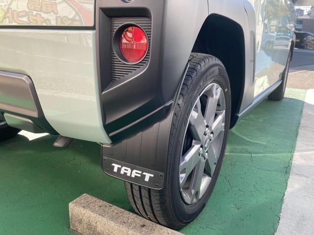 タフト Ｇターボ　ダーククロムベンチャー　特別仕様車　純正１０インチナビ　前後ドライブレコーダー　ＥＴＣ　パノラマモニター　衝突軽減ブレーキ　誤発進抑制装置　ルーフキャリア　前後マッドフラップ　コーナーセンサー　スマートキー　フードエンブレム（9枚目）