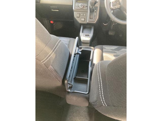 タフト Ｇターボ　ダーククロムベンチャー　特別仕様車　純正１０インチナビ　前後ドライブレコーダー　ＥＴＣ　パノラマモニター　衝突軽減ブレーキ　誤発進抑制装置　ルーフキャリア　前後マッドフラップ　コーナーセンサー　スマートキー　フードエンブレム（20枚目）