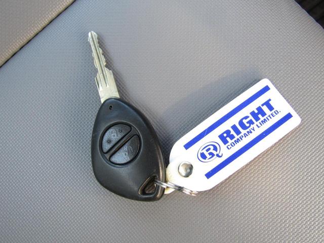 サンバートラック ＴＢ　フルタイム４ＷＤ　キーレス　パワーウィンドウ（21枚目）