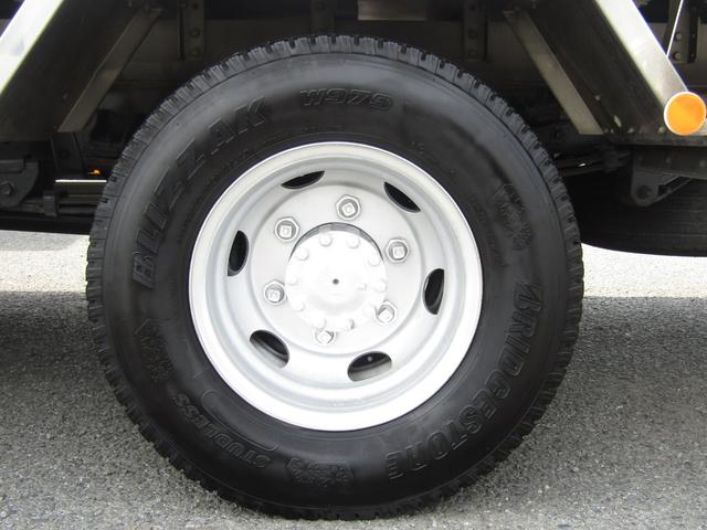 デュトロハイブリッド アルミバン　ワイド　ロング　荷台内寸長３０９／幅１６９／高１９２　パワーゲート６００キロ（17枚目）