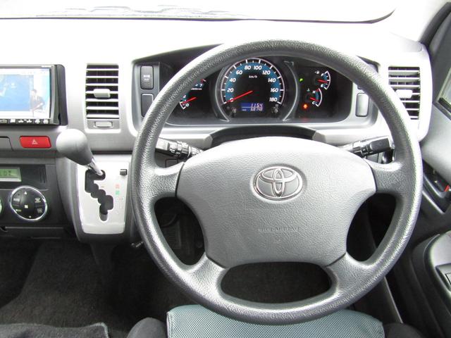 ハイエースワゴン ＧＬ　キャンピング仕様　ナッツＲＶ製トライアル　運転席レカロシート（12枚目）