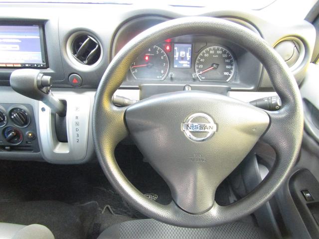 ＮＶ３５０キャラバンワゴン ＤＸ　メモリーナビ　バックカメラ　ワンオーナー（12枚目）