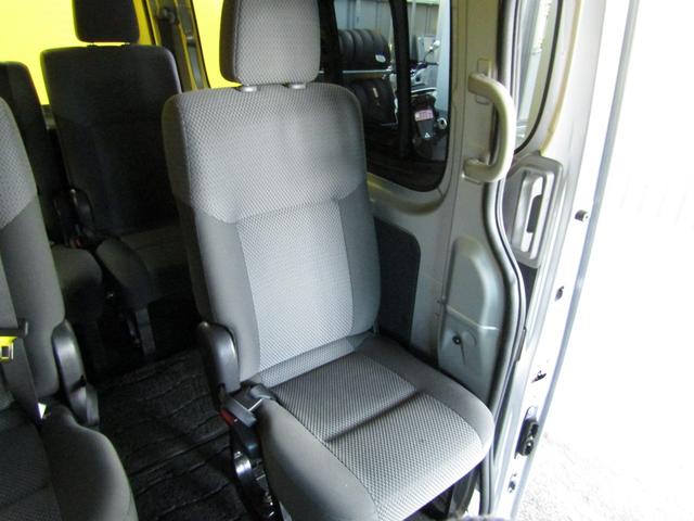 ＮＶ３５０キャラバンワゴン ＤＸ　メモリーナビ　バックカメラ　ワンオーナー（17枚目）