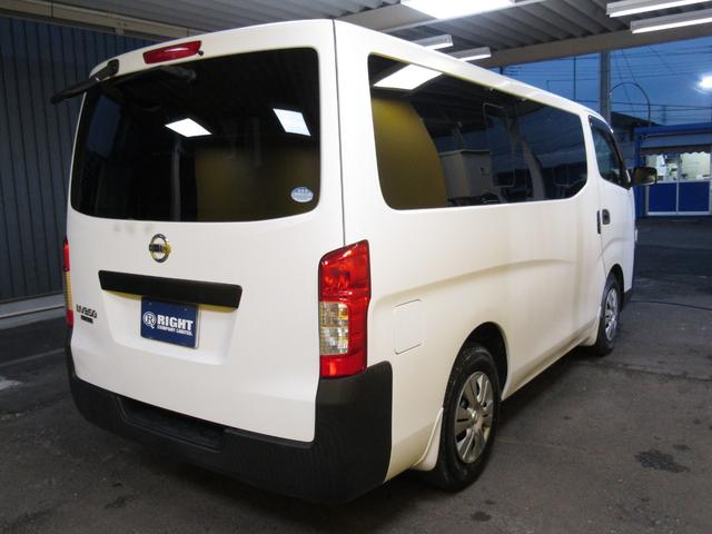 ＮＶ３５０キャラバンワゴン ＤＸ　１０人乗り　ダブルエアコン　電動格納ミラー（10枚目）