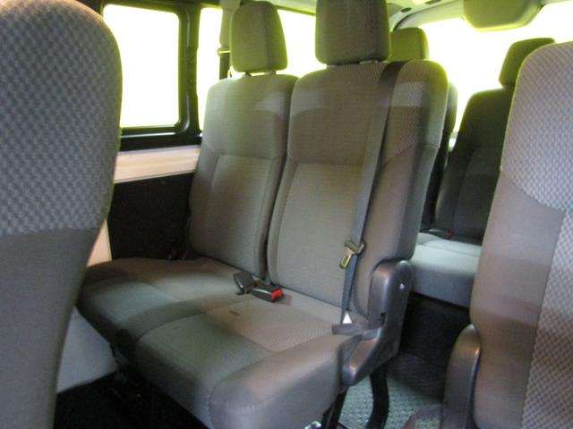 ＮＶ３５０キャラバンワゴン ＤＸ　１０人乗り　ダブルエアコン　電動格納ミラー（15枚目）