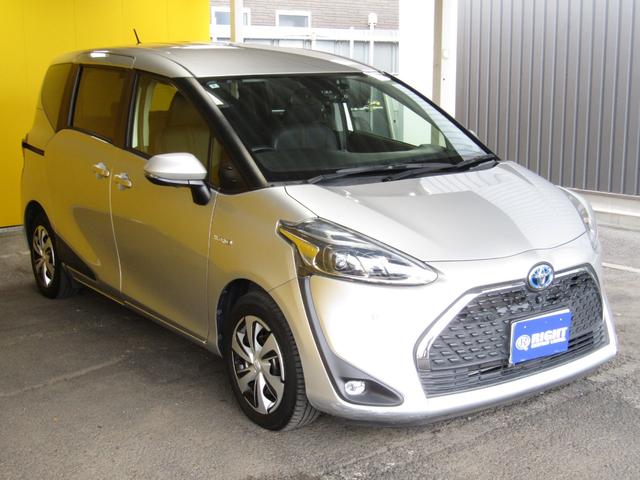 TOYOTA SIENTA HYBRID G CUERO