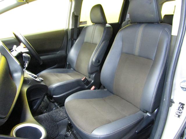 TOYOTA SIENTA HYBRID G CUERO