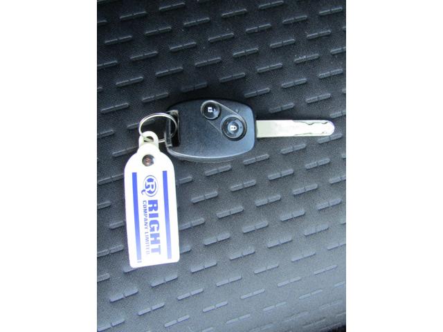 フリードスパイク Ｇ　ジャストセレクション　メモリーナビ　ｂｌｕｅｔｏｏｔｈ　ワンオーナー（17枚目）