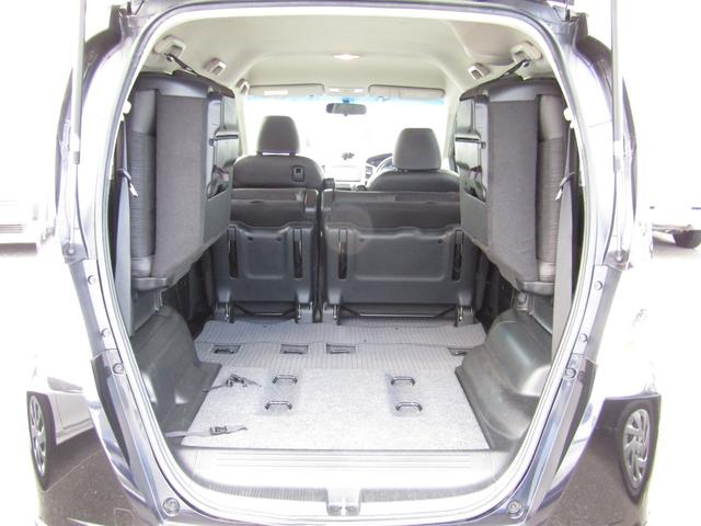 フリードハイブリッド ジャストセレクション　両側オートスライド　ＨＤＤナビ　バックカメラ（17枚目）