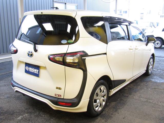 シエンタ ハイブリッドＧ　クエロ　ＴＲＤハーフエアロ　フリップダウンモニター（11枚目）