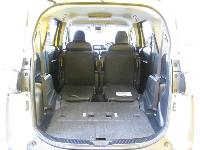 シエンタ ハイブリッドＧ　クエロ　ＴＲＤハーフエアロ　フリップダウンモニター（18枚目）