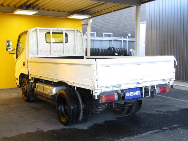 トヨエース ハイブリッド　平ボディ　高床　ディーゼルターボ　最大積載２０００キロ（12枚目）