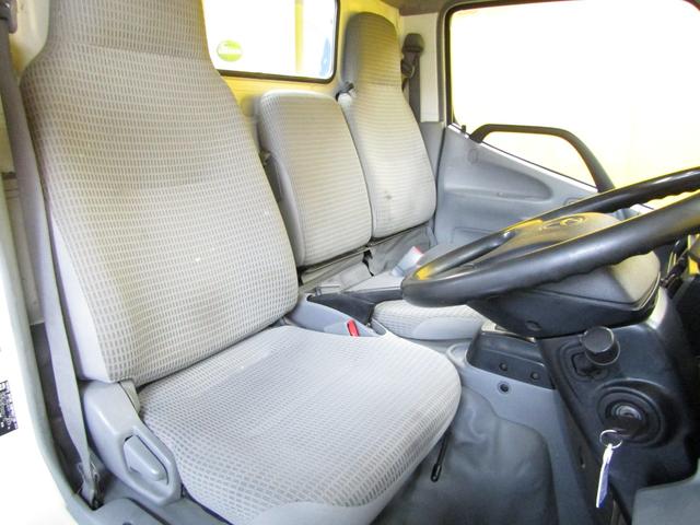 トヨエース ハイブリッド　平ボディ　高床　ディーゼルターボ　最大積載２０００キロ（14枚目）