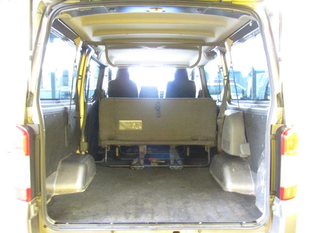 コモ ロングＬＤターボ　９人乗り　キーレス　パワーウインドウ（16枚目）