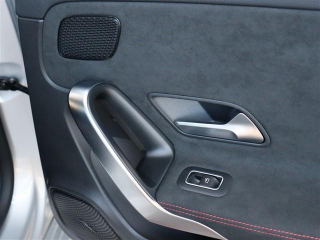 CLAクラス CLA200d AMGライン サンルーフ 純正ナビ フルセグ 全方位モニター スマートキー 2.0ETC ブレーキアシスト レーダークルーズ メモリーシート BSM 前後ドライブレコーダー LEDヘッドライト 純正18インチアルミ(43枚目)
