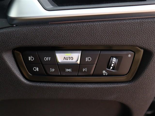 ３シリーズ ３２０ｉ　Ｍスポーツ　ワンオーナー車　純正ナビ　全方位カメラ　スマートキー　アクティブクルーズコントロール　Ｍスポーツエアロ　純正１８インチアルミ　ＬＥＤヘッドライト（31枚目）
