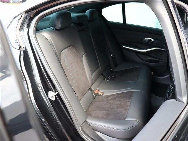 ３シリーズ ３２０ｉ　Ｍスポーツ　ワンオーナー車　純正ナビ　全方位カメラ　スマートキー　アクティブクルーズコントロール　Ｍスポーツエアロ　純正１８インチアルミ　ＬＥＤヘッドライト（46枚目）