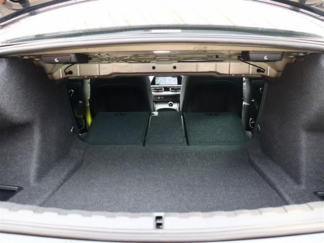 ３シリーズ ３２０ｉ　Ｍスポーツ　ワンオーナー車　純正ナビ　全方位カメラ　スマートキー　アクティブクルーズコントロール　Ｍスポーツエアロ　純正１８インチアルミ　ＬＥＤヘッドライト（58枚目）