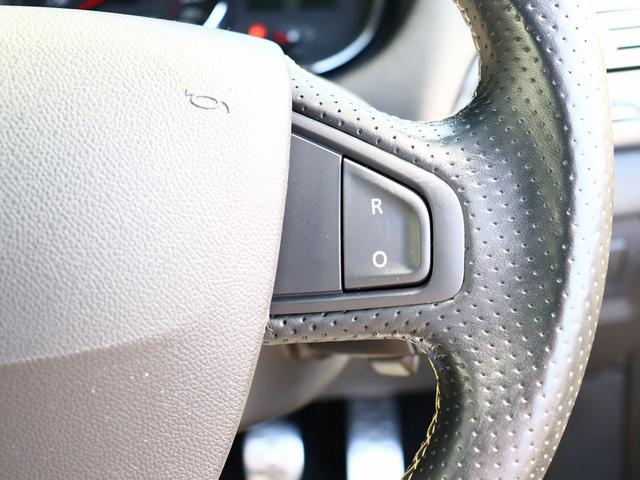 メガーヌ ルノー スポール レカロシート キーレス ETC クルーズコントロール ディスチャージヘッドライト 純正18インチアルミホイール ブレンボキャリパー(16枚目)