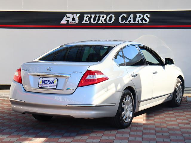 ティアナ ２５０ＸＥ　純正ナビ　バックカメラ　ＣＤ　コンビハンドル　ＥＴＣ　インテリジェントキー　プッシュスタート　サイドエアバック　ウインカーミラー（6枚目）