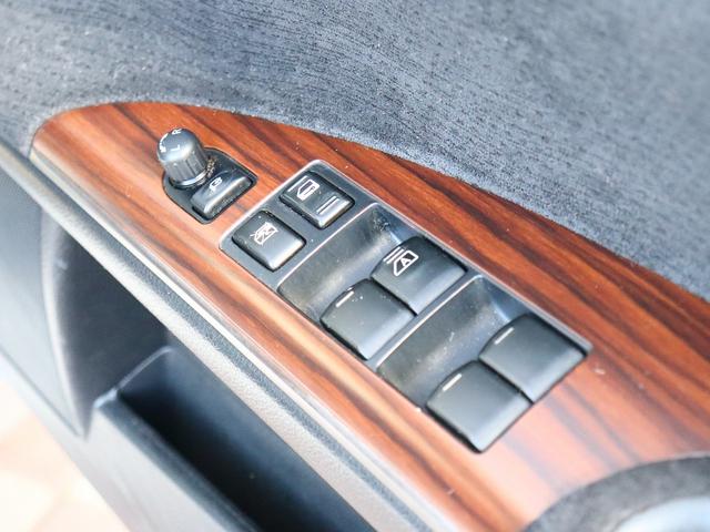 ティアナ ２５０ＸＥ　純正ナビ　バックカメラ　ＣＤ　コンビハンドル　ＥＴＣ　インテリジェントキー　プッシュスタート　サイドエアバック　ウインカーミラー（22枚目）