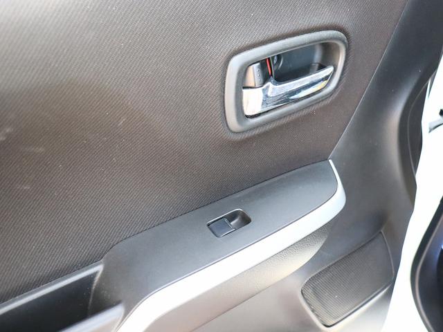 ソリオバンディット ハイブリッドＭＶ　純正ナビ　フルセグ　ＢＴ　ＣＤ　スマートキー　両側パワースライドドア　横滑り防止　レーンキープ　スマートキー　ＥＴＣ　ＵＳＢ　シートヒーター　サイドエアバック　純正１５インチアルミ　ＨＩＤ　フォグ（31枚目）