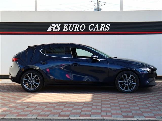 ＭＡＺＤＡ３ファストバック ２０Ｓプロアクティブ　ワンオーナー車　純正ナビ　バックカメラ　ＢＴ　ＨＤＭＩ　スマートキー　ＥＴＣ　アクティブドライビングディスプレイ　コーナーセンサー　ＬＥＤヘッドライト　純正１８インチアルミ　コーナーセンサー（5枚目）