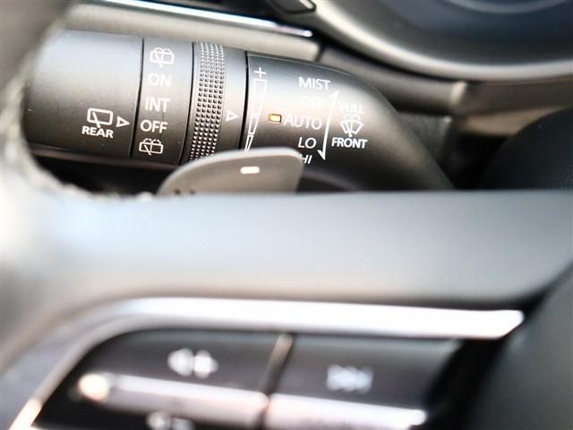 ＭＡＺＤＡ３ファストバック ２０Ｓプロアクティブ　ワンオーナー車　純正ナビ　バックカメラ　ＢＴ　ＨＤＭＩ　スマートキー　ＥＴＣ　アクティブドライビングディスプレイ　コーナーセンサー　ＬＥＤヘッドライト　純正１８インチアルミ　コーナーセンサー（22枚目）