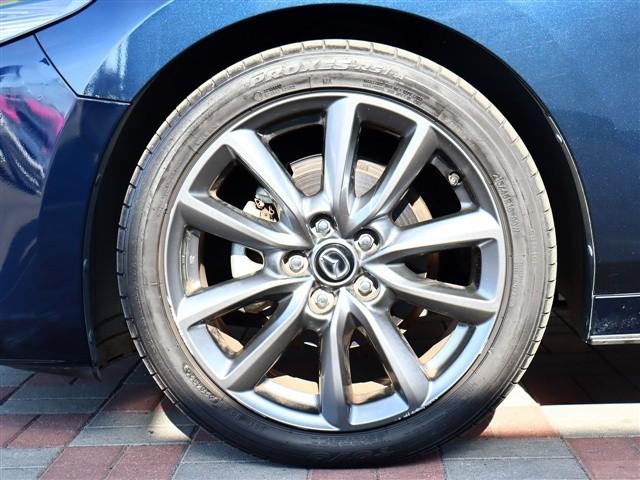 ＭＡＺＤＡ３ファストバック ２０Ｓプロアクティブ　ワンオーナー車　純正ナビ　バックカメラ　ＢＴ　ＨＤＭＩ　スマートキー　ＥＴＣ　アクティブドライビングディスプレイ　コーナーセンサー　ＬＥＤヘッドライト　純正１８インチアルミ　コーナーセンサー（68枚目）