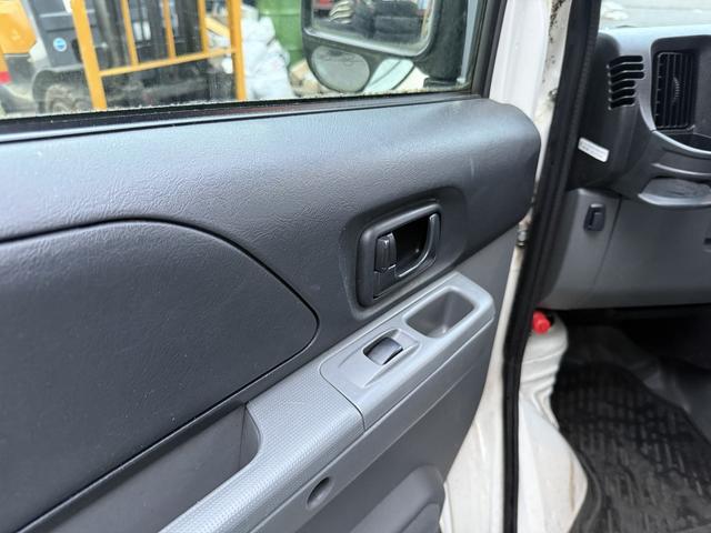 ミニキャブバン ＣＬ　５速ＭＴ☆ＥＴＣ☆ハイルーフ☆くるくるハンドル☆（37枚目）