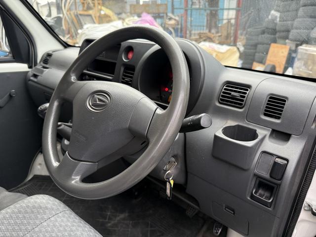 ハイゼットカーゴ スペシャル 5速MT☆タイミングチェーン☆(30枚目)