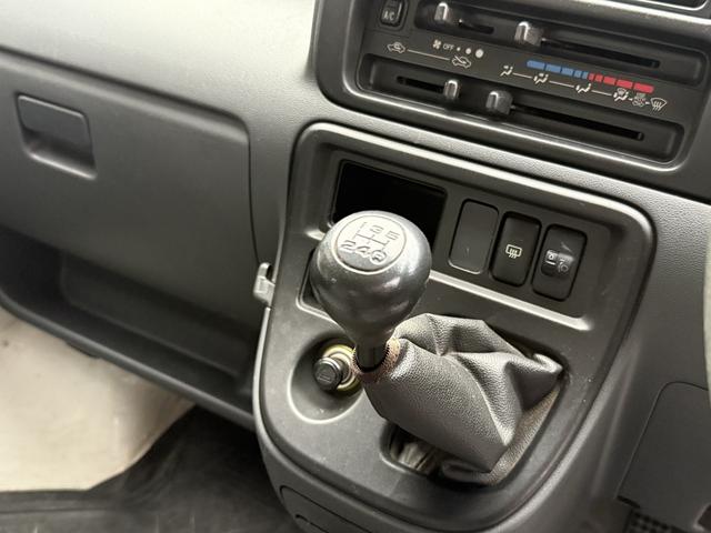 ハイゼットカーゴ スペシャル 5速MT☆タイミングチェーン☆(31枚目)