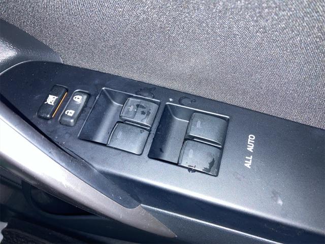 150X Sパッケージ 走行19000キロ スマートキープッシュスタート イモビ 横滑り防止 CD再生 フルセグTV ETC付 ナビTV DVD再生 アルミ オートエアコン メモリ-ナビ ワンオーナー 記録簿(32枚目)