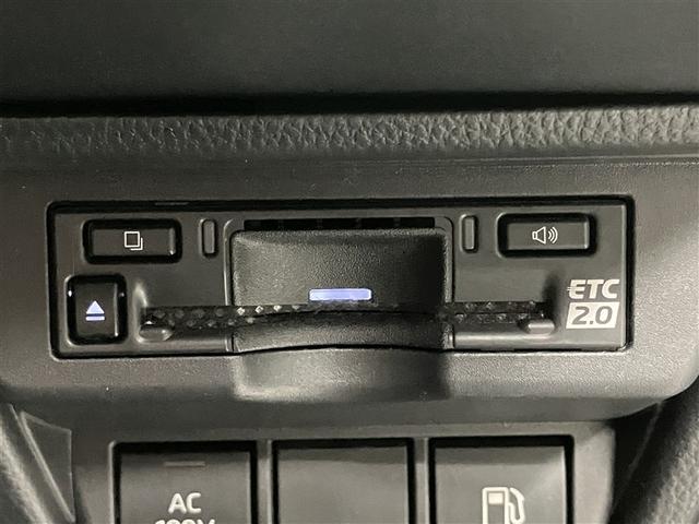 プリウス Ｕ　衝突回避システム　ＬＥＤ　ＡＣ１００Ｖ電源　Ｂモニター　ドライブレコーダー　クルーズコントロール　スマートキー　ＥＴＣ車載器　キーレス　ミュージックプレイヤー接続可　アルミ　盗難防止システム　テレビ（10枚目）