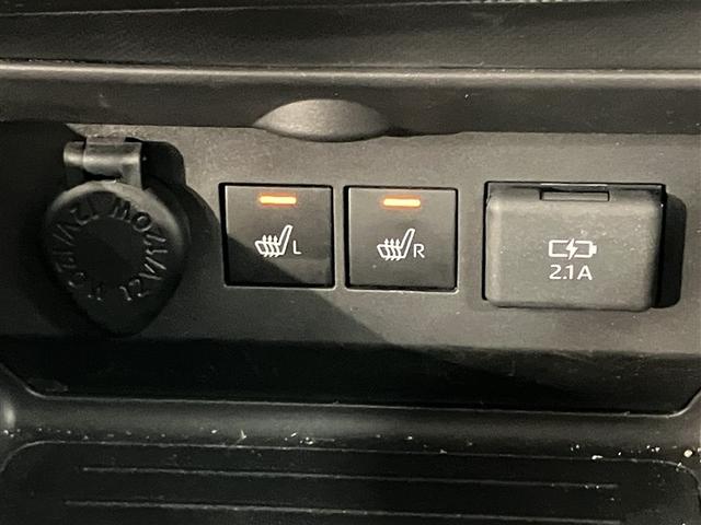 ライズ Ｚ　誤発進抑制機能　エアコン　スマートキー＆プッシュスタート　地デジＴＶ　ドライブレコーダ　ＶＳＡ　盗難防止装置　ミュージックプレイヤー接続可　アイドリングストップ機能　クルコン　バックモニター　キーレス（16枚目）