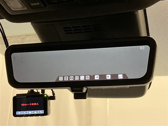 ヴォクシー Ｓ－Ｚ　ＤＶＤ再生機能　スマートキープッシュスタート　両側電動パワースライドドア　パワーウインドウ　１オナ　ＥＴＣ車載器　ＬＥＤライト　デュアルエアコン　アルミホイール　盗難防止装置　記録簿　横滑り防止機能（25枚目）