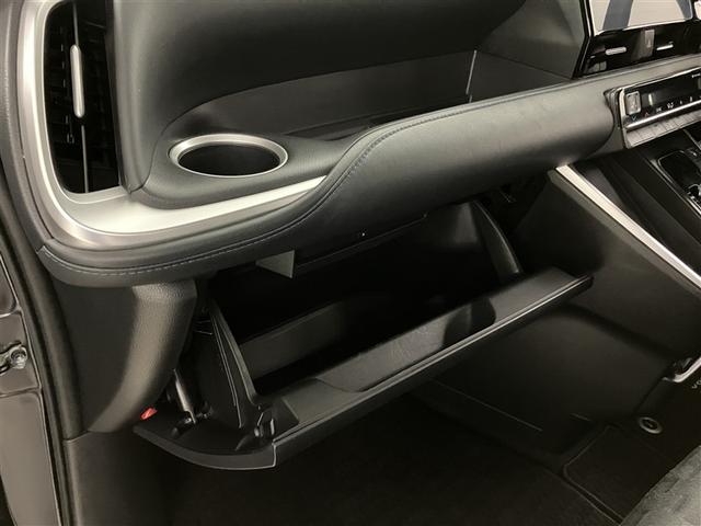 ヴォクシー Ｓ－Ｚ　ＤＶＤ再生機能　スマートキープッシュスタート　両側電動パワースライドドア　パワーウインドウ　１オナ　ＥＴＣ車載器　ＬＥＤライト　デュアルエアコン　アルミホイール　盗難防止装置　記録簿　横滑り防止機能（29枚目）