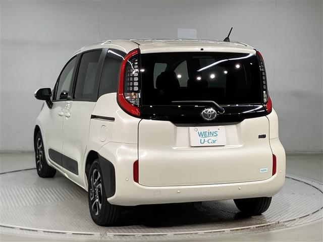 シエンタ ハイブリッドZ TSS ワンオーナ エアバック アルミ キーレスエントリー イモビライザー 整備記録簿 バックモニター LEDヘッドライト ETC車載器 横滑り防止 スマートキー オートエアコン サイドエアバッグ(4枚目)