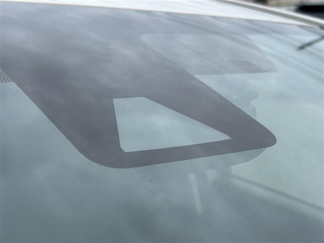 アクア Ｚ　ＬＥＤヘッドライト　スマートキー　１００Ｖ電源　イモビライザー　アルミホイール　ドライブレコーダー　オートクルーズコントロール　フルセグＴＶ　エアコン　ＥＳＣ　ナビ＆ＴＶ　カーテンエアバッグ　ＥＴＣ（11枚目）