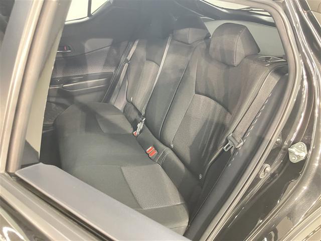 Ｃ－ＨＲ Ｓ－Ｔ　サイドエアバック　イモビライザー　バックモニター　オートクルーズコントロール　エアバッグ　ドライブレコーダー　アルミホイール　横滑り防止装置　ＡＢＳ　ナビ＆ＴＶ　スマートキー　オートエアコン　キーレス（14枚目）
