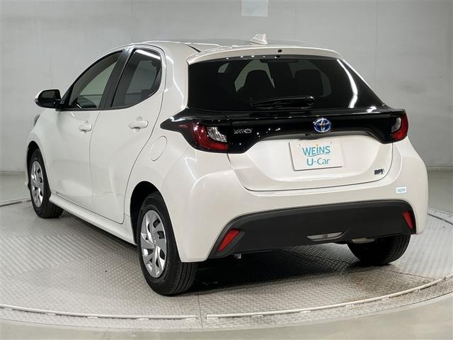 ヤリス ハイブリッドX カーテンエアバッグ イモビライザー レンタカーアップ バックモニター ワイヤレスキー ABS ナビ 定期点検記録簿 オートクルーズ ミュージックプレイヤー接続可 Wエアバック パワーウィンドウ ETC(4枚目)