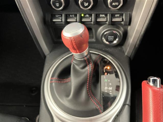 86 GT キーフリ ローダウン 盗難防止 エアロ スマートキ- ETC車載器 VSA オートエアコン サイドSRS 助手席エアバッグ パワーウィンドウ アルミ 運転席エアバッグ ABS パワーステアリング(9枚目)